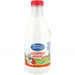 Молоко Веселый молочник отборное паст. 3,7-4,5% ПЭТ 930мл